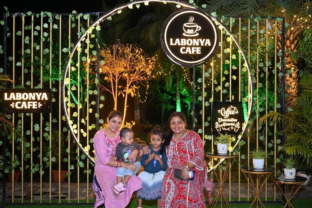 Labonya Cafe